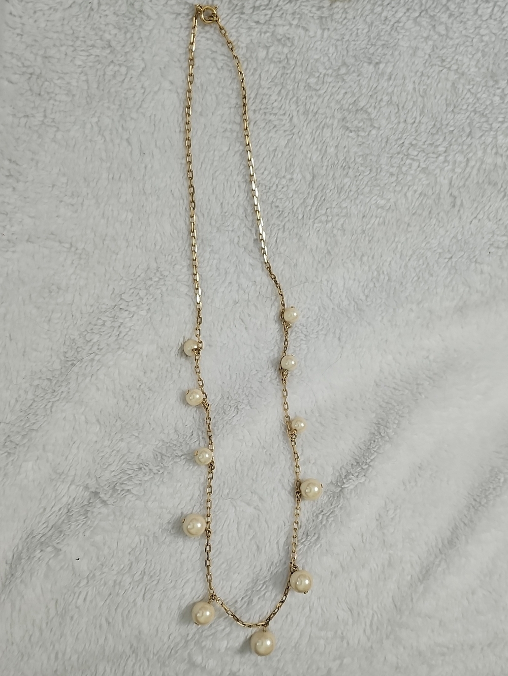 Gold Tone Faux Pearl Station Necklace 16" Dainty Minimalist Choker - Picture 10 of 10